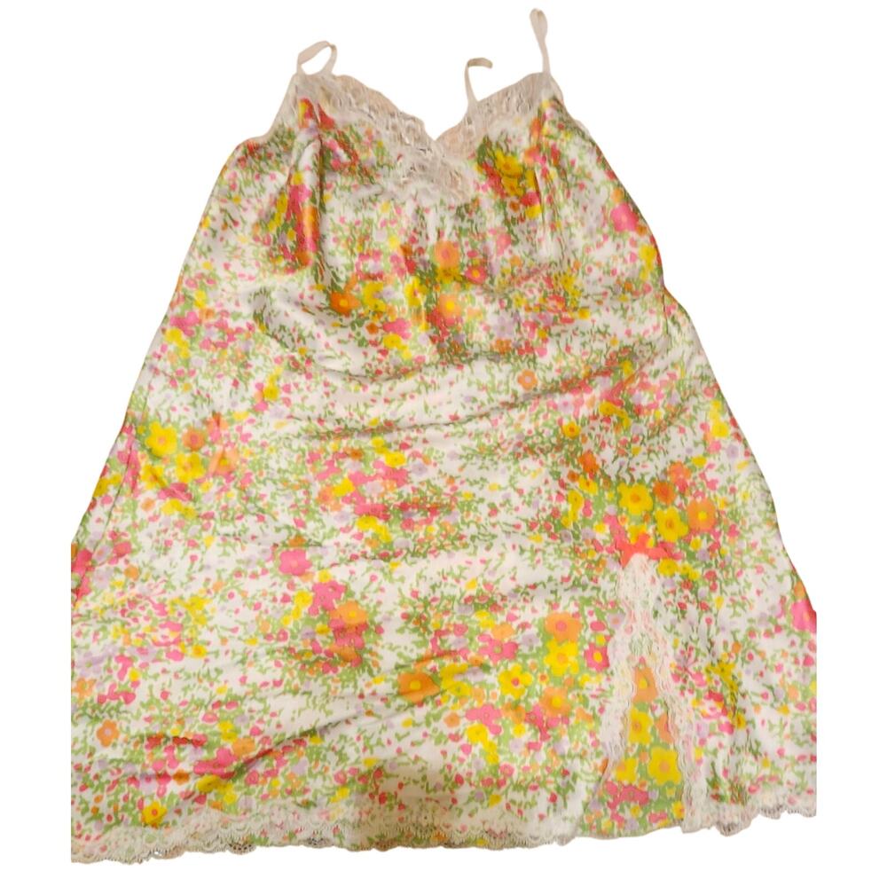 Victoria's Secret Sz SP Satin Floral Chemise Night Gown lace Sequined Detailed